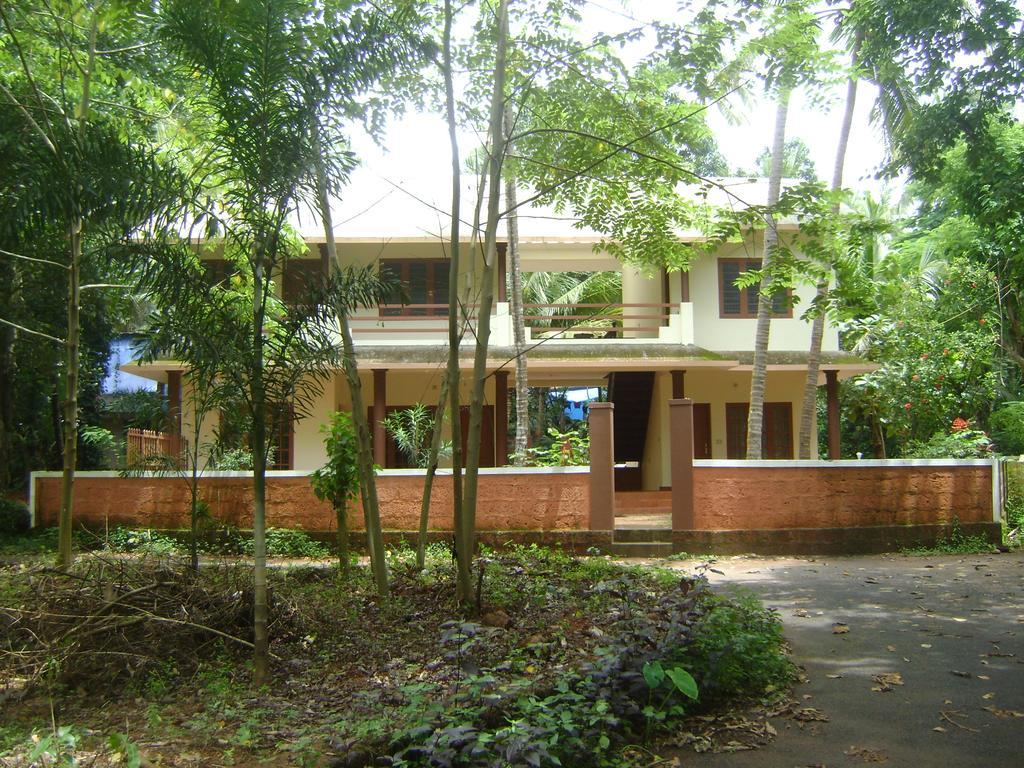Hotel Ivory Coaste Kannur Exterior foto